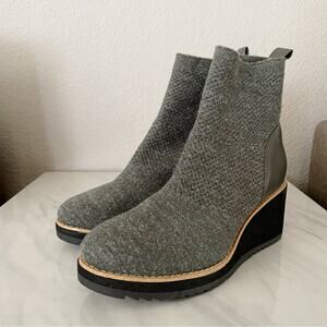 Sofft Elaina Wedge Sock Boots Gray Size 7 New